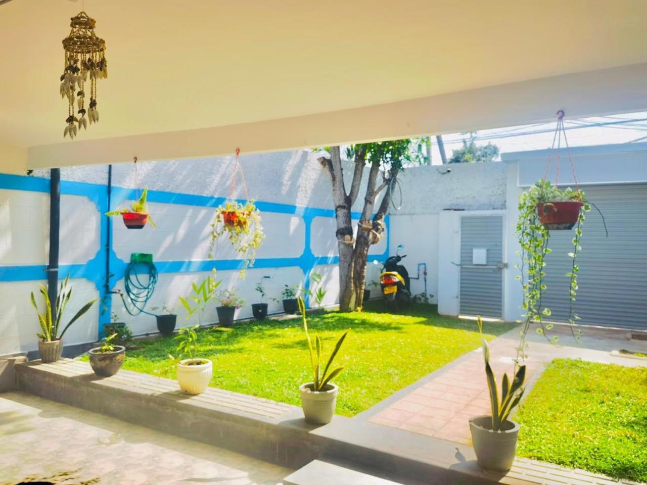 Sea Breeze Guest House Negombo Eksteriør bilde