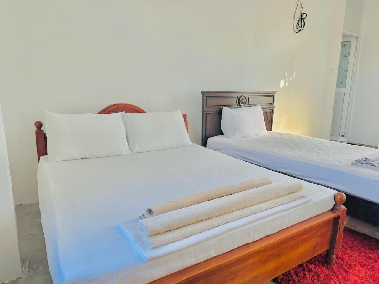 Sea Breeze Guest House Negombo Eksteriør bilde