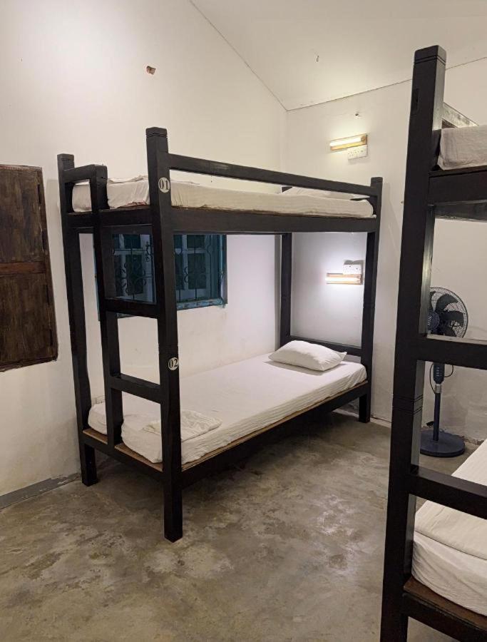 Sea Breeze Guest House Negombo Rom bilde
